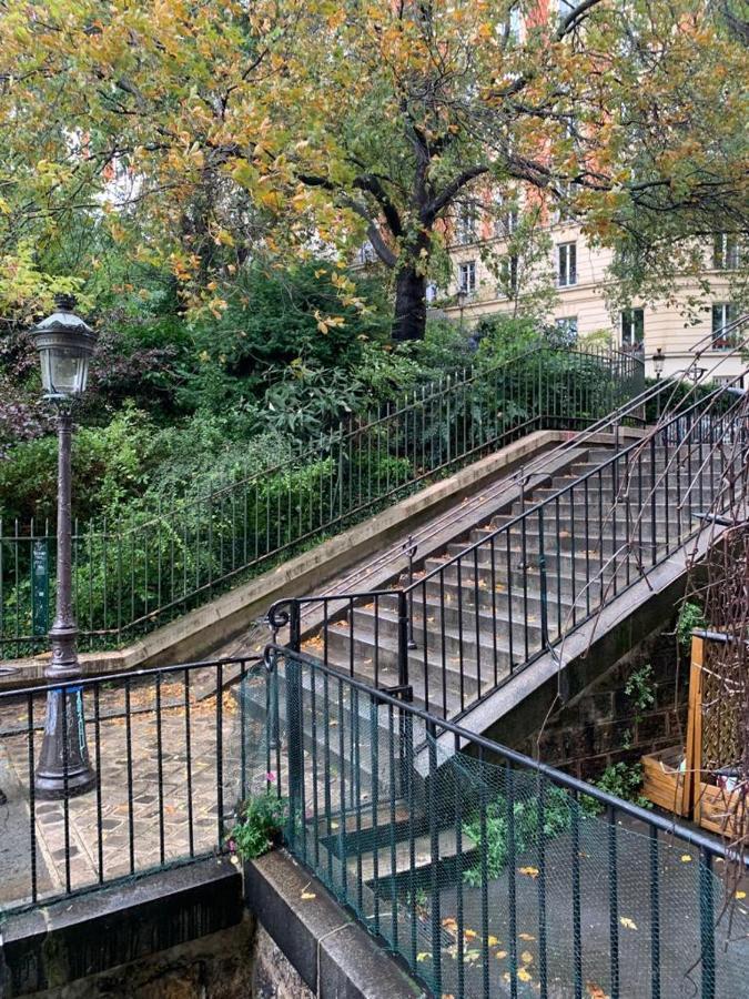 Appartement Au Coeur De Montmartre Paris Exterior photo